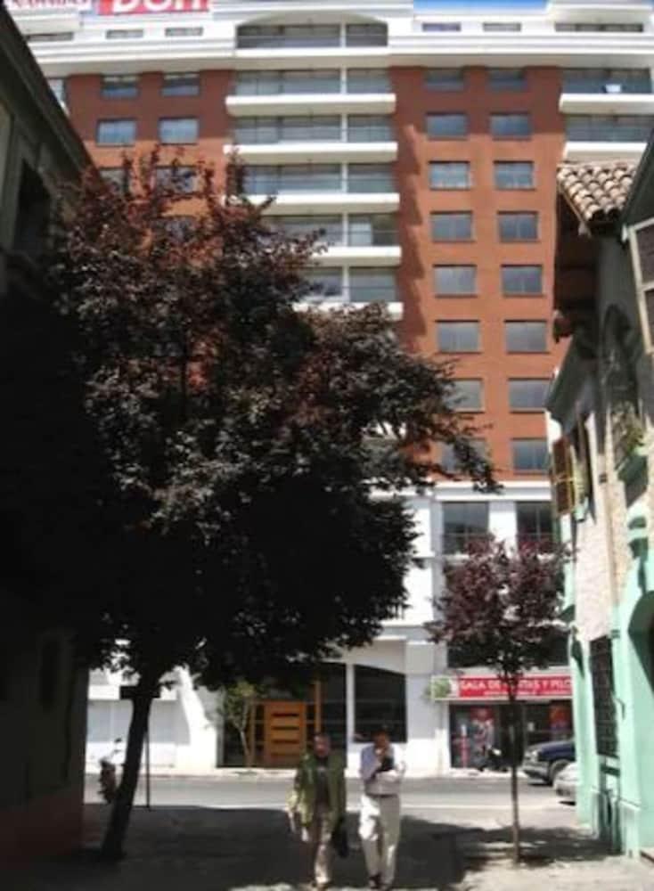Luna Suites Apart Santiago Exterior photo