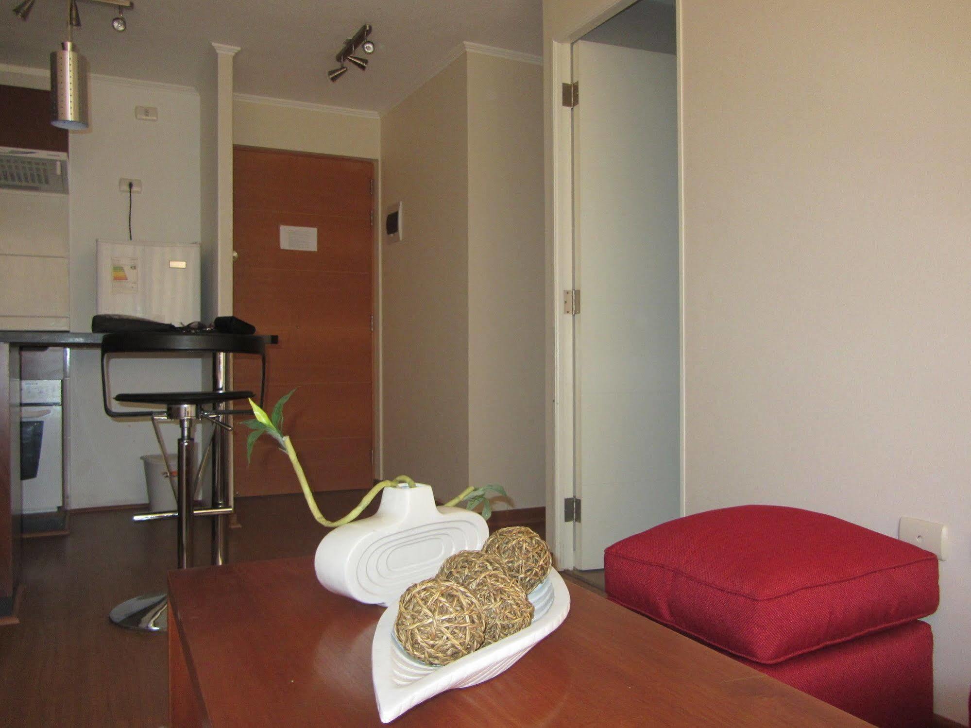 Luna Suites Apart Santiago Exterior photo